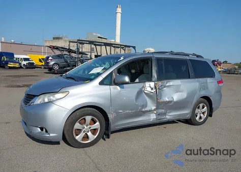 2012 Toyota Sienna Le V6 8 Passenger из США, поврежденный, VIN 5TDKK3DC3CS228293